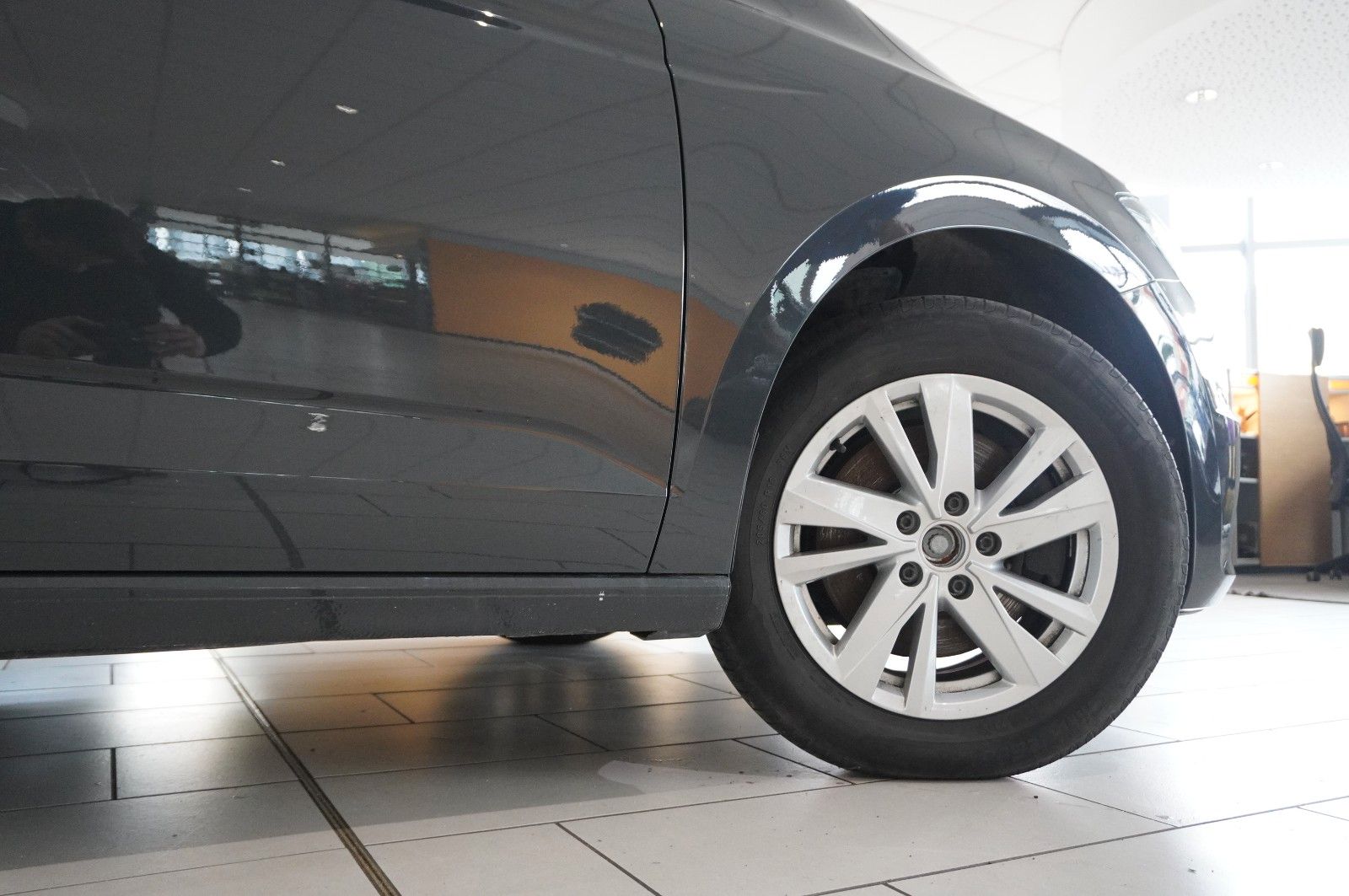 Fahrzeugabbildung Volkswagen Touran 2.0 TDI COMFORTLINE KLIMA/PDC/USB/ALU/BT