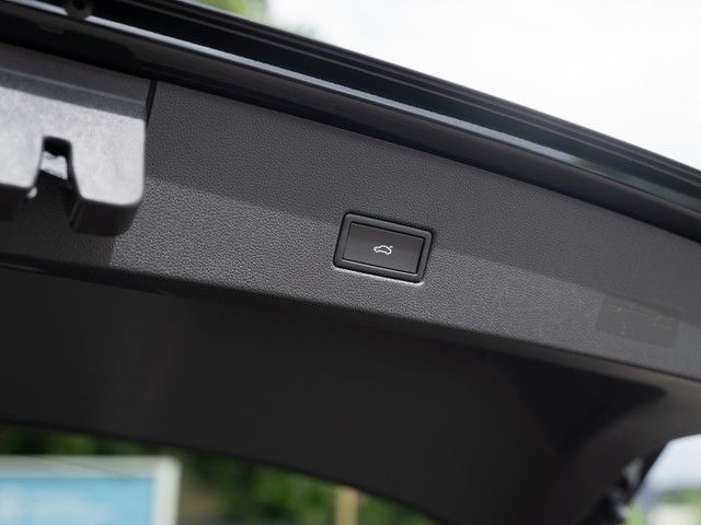 T-Roc Style TDI DSG Pano 8-fach Business