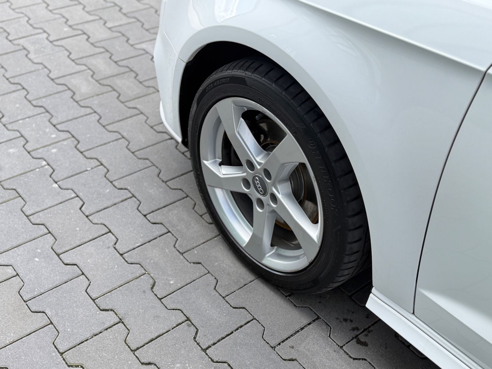 A3 Sportback 40 e-tron sport