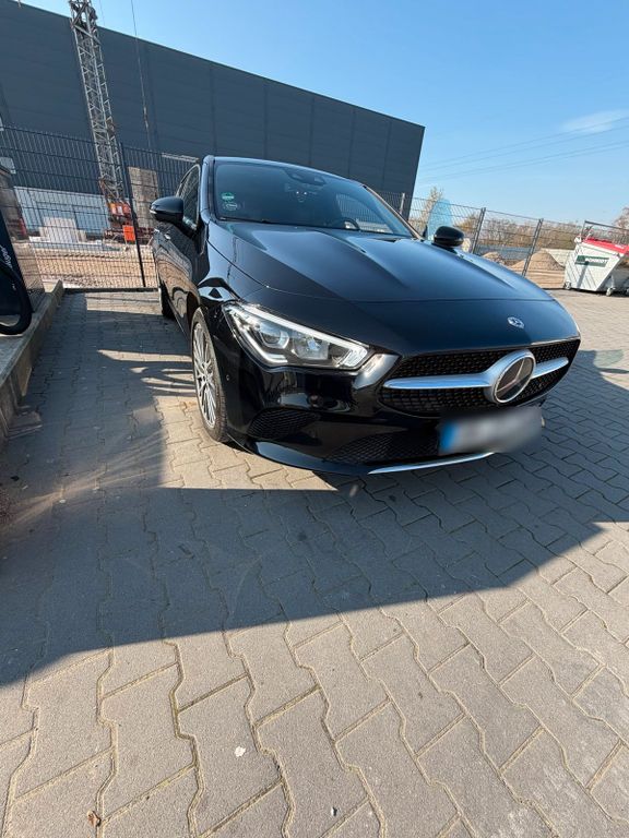 Image of Mercedes-Benz CLA 200