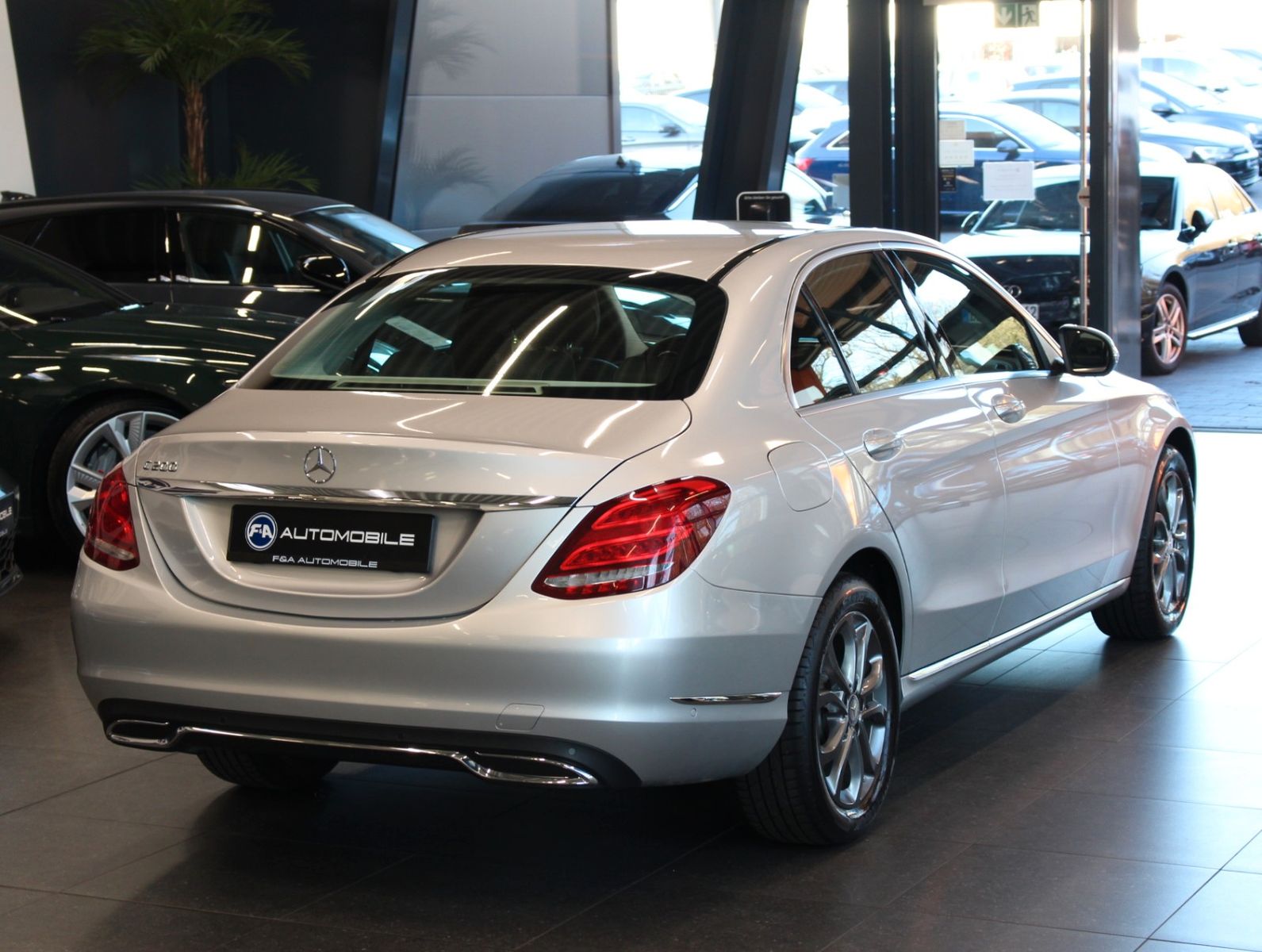 Fahrzeugabbildung Mercedes-Benz C 200 AVANTGARDE*2.Hand