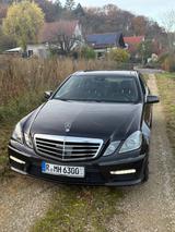 Mercedes-Benz E 63 AMG AMG - scheckheftgepflegte Mercedes E 63 AMG