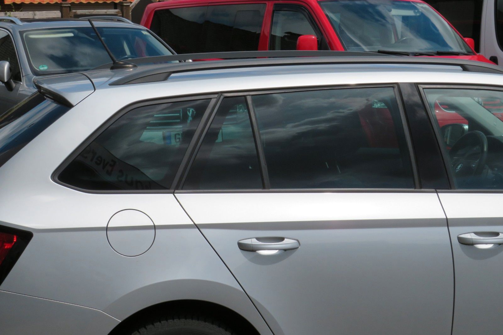 Fahrzeugabbildung SKODA Fabia Combi Ambition NAVI PDC GJ SITZH APP 1.HD