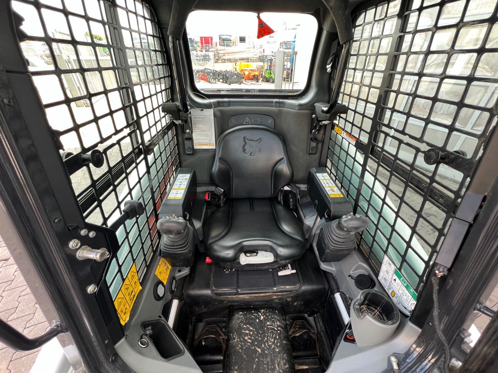 Fahrzeugabbildung Bobcat S450 / nur 131h !! / Gabel / Schaufel