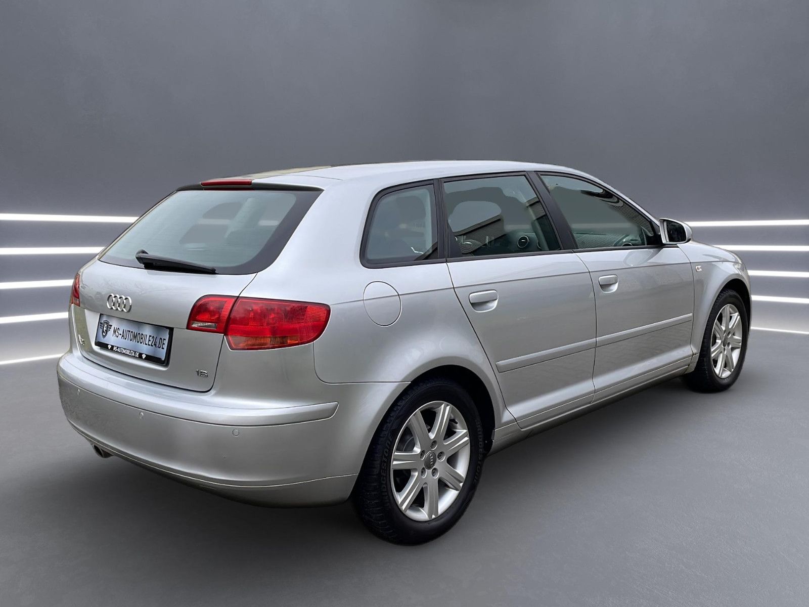 Fahrzeugabbildung Audi A3 Sportback 1.6 FSI Ambition/ Unfallfrei !!