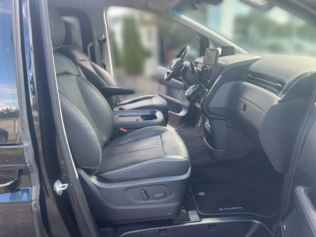 Fahrzeugabbildung Hyundai STARIA Signature 4WD 7-Sitzer El. Panodach Navi