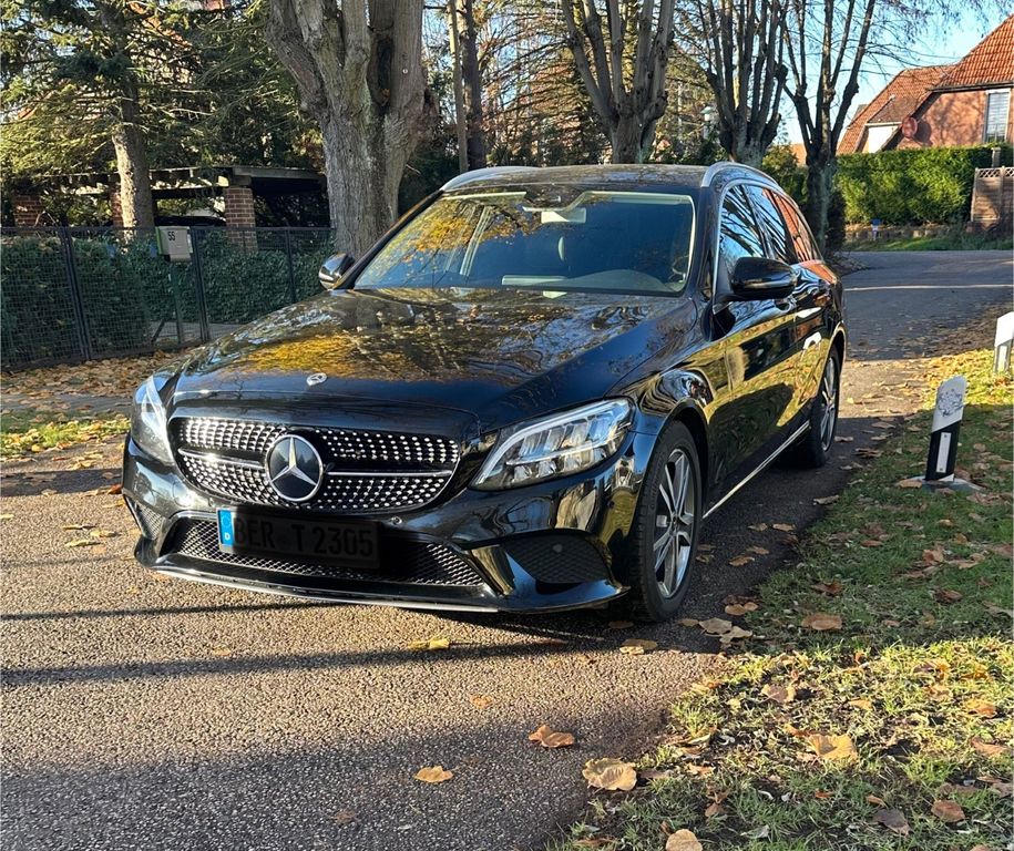 Image of Mercedes-Benz C 220