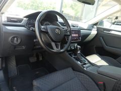 Fahrzeugabbildung Skoda Superb Combi 2.0 TDI SCR DSG Style *NAV*AHK*ACC*