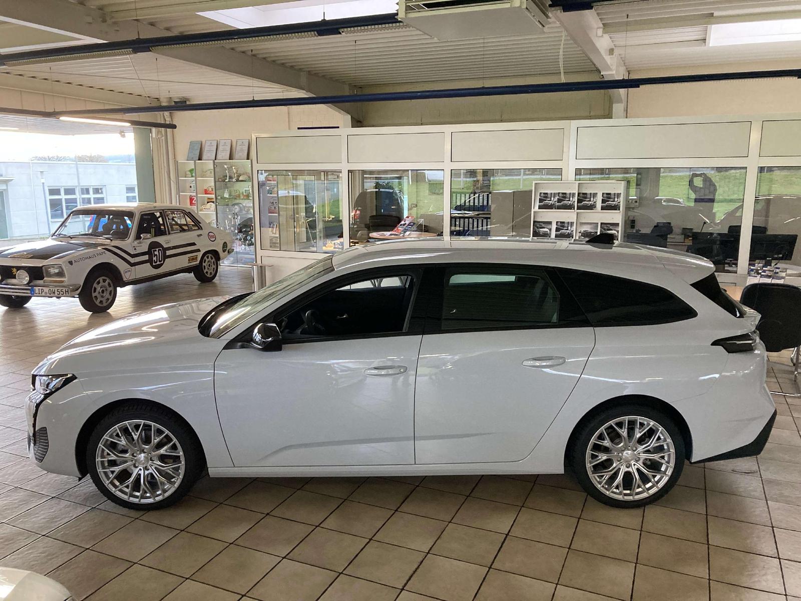 Peugeot 308 Active Pack EAT 8 18 Zoll Alu