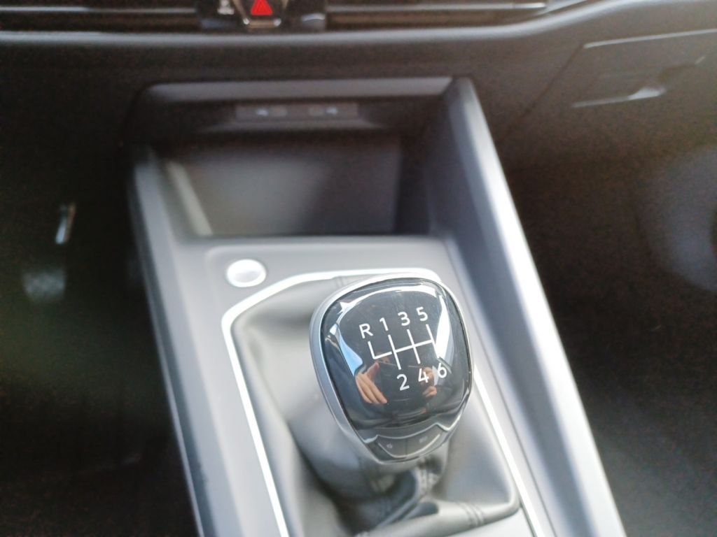 Fahrzeugabbildung Volkswagen Golf 1.5 TSI OPF Life LED Plus, Shzg, Climatroni