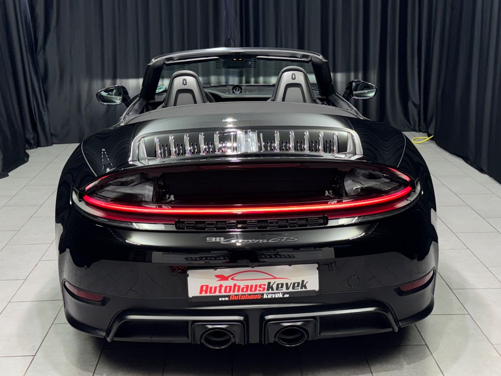 Fahrzeugabbildung Porsche 992.2 911 Carrera GTS T-Hybrid Cabriolet|BOSE|
