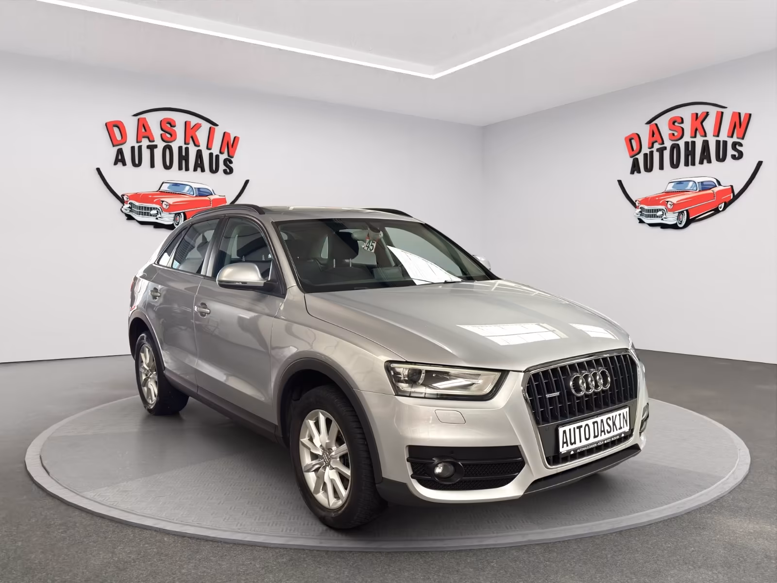 Audi Q3 2.0 quattro AUTOMATIK/KAMERA/NAVI/SCHECKHEFT