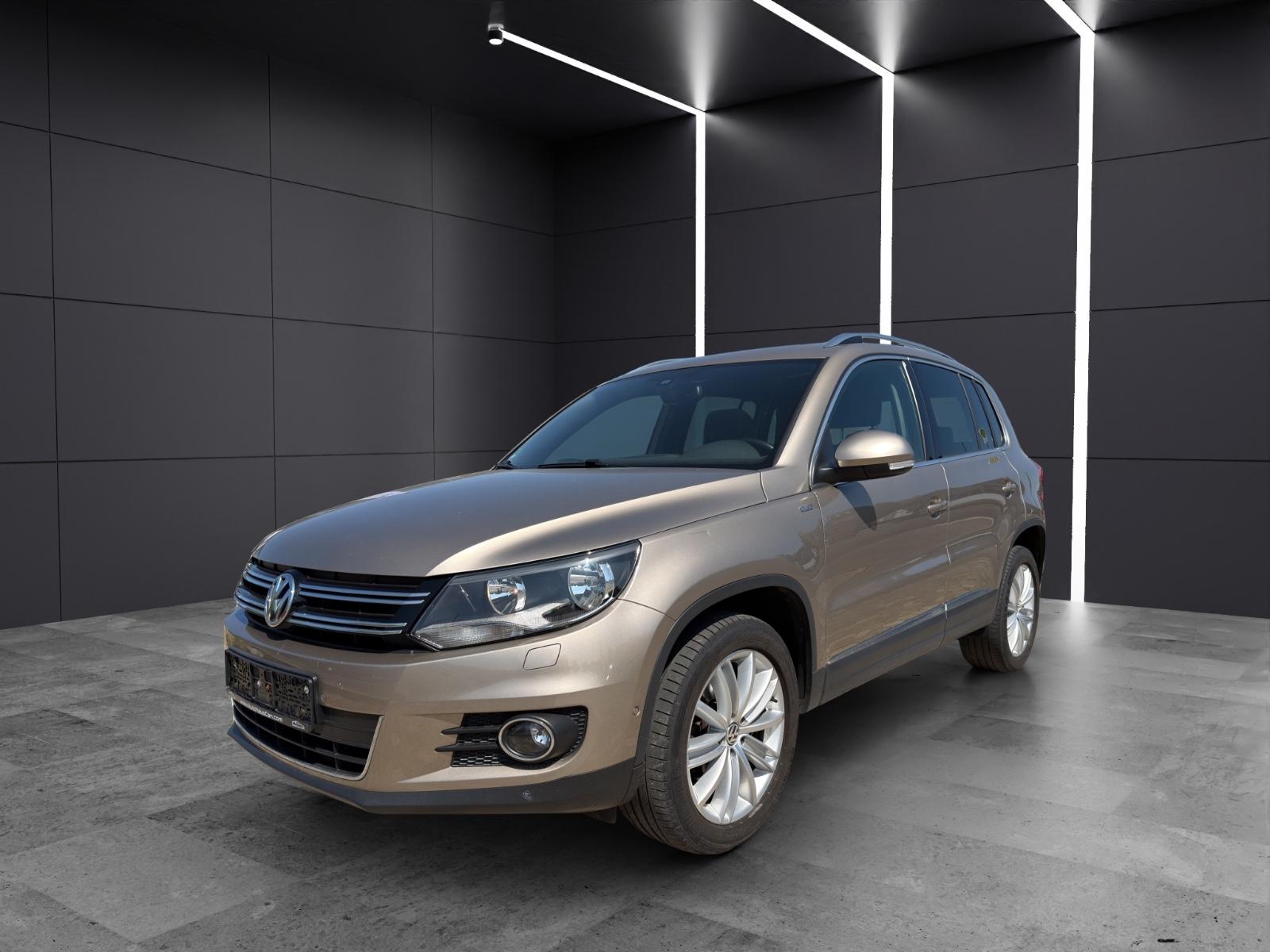 Volkswagen Tiguan 2.0 TDI DSG Life 4Motion /PANORAMA/