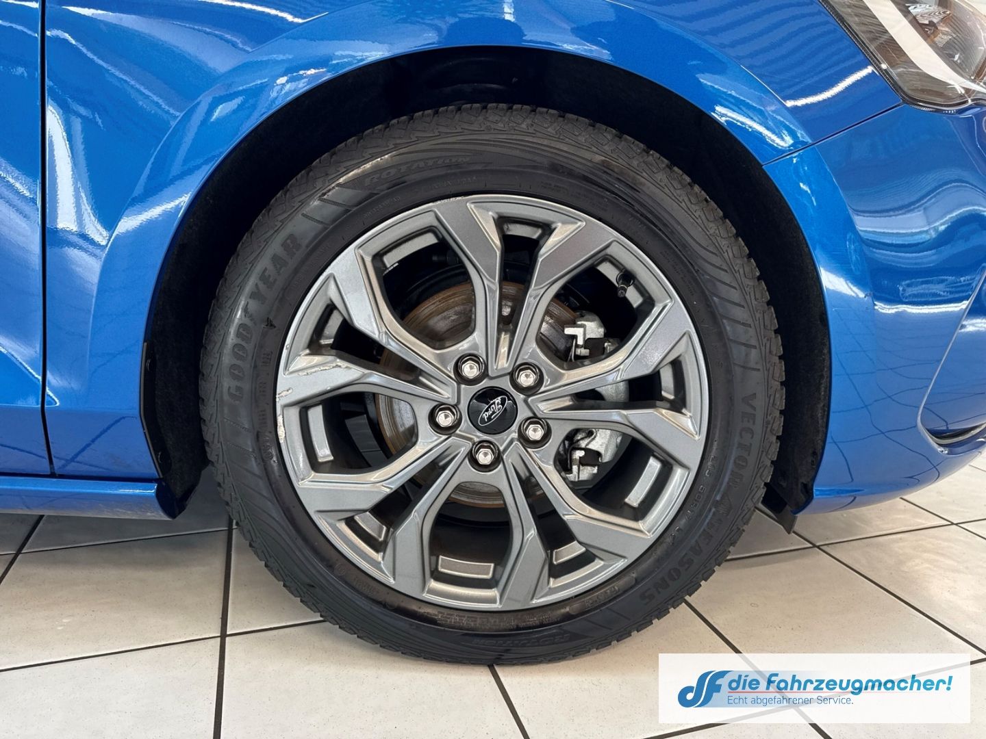 Fahrzeugabbildung Ford Focus Turnier ST-Line Sportpaket Navi Memory Sit