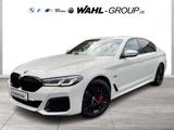 BMW 545e xDrive M SPORTPAKET HEAD-UP GLASDACH KEYLES - weiße BMW 545