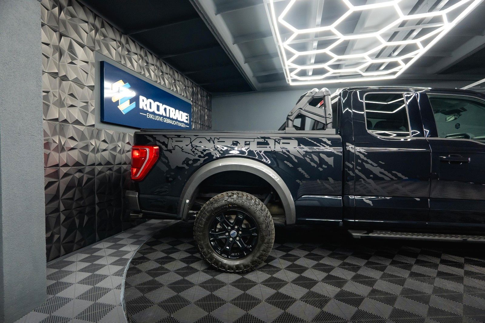 Fahrzeugabbildung Ford F150 5.0L V8 4x4 Offroad SuperCab RAPTOR 19%