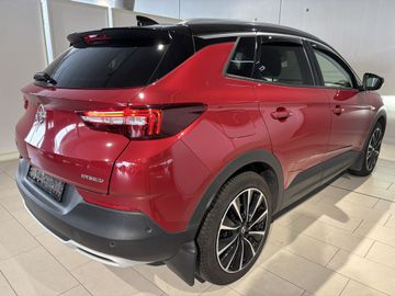 Fotografie 9 des Opel Grandland (X) Grandland X Plug-in-Hybrid 1.6 DI AT Ultimate