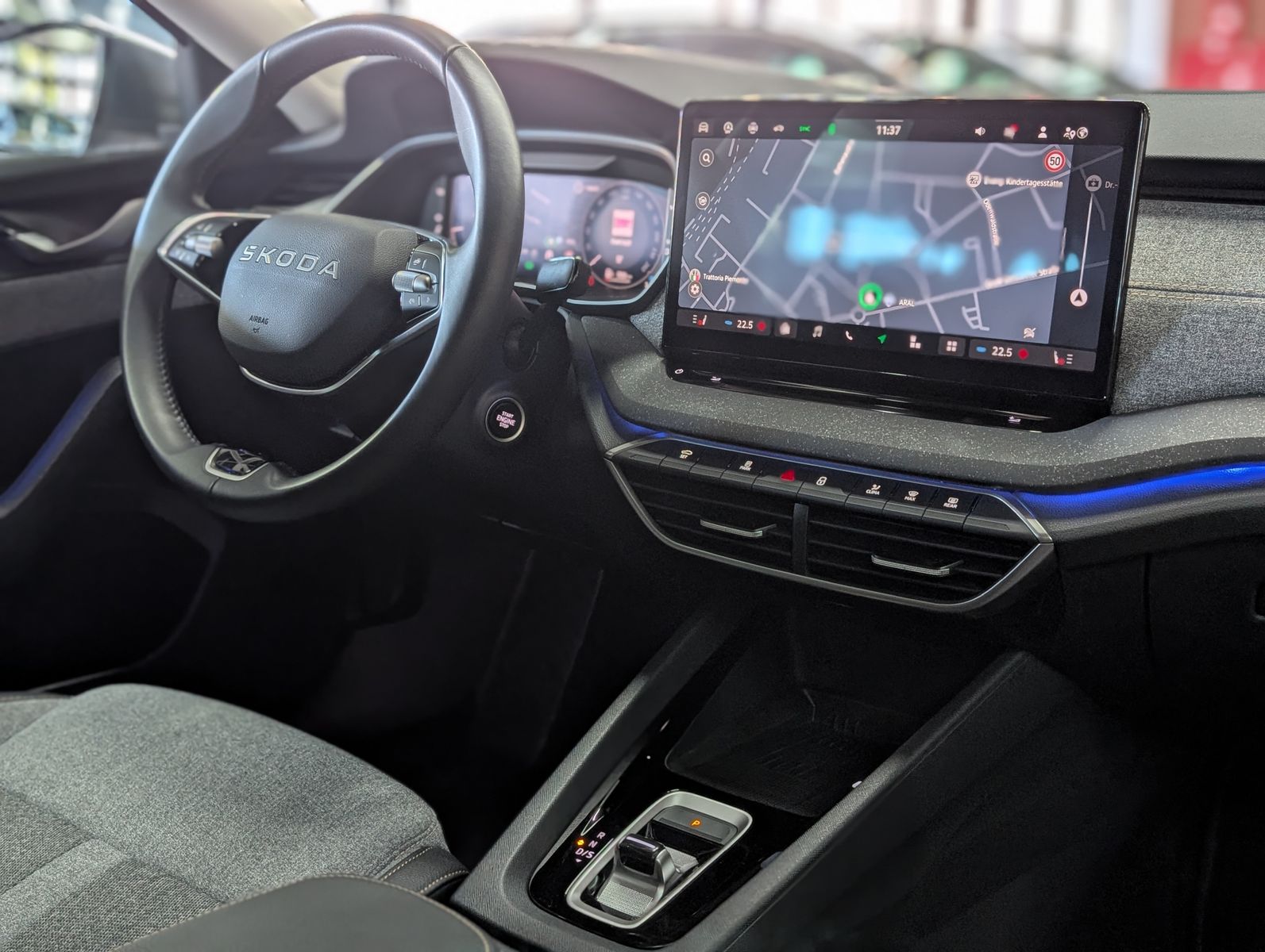 Fahrzeugabbildung SKODA Octavia 1.5 TSI mHEV Style ACC AHK 5J.-Garantie