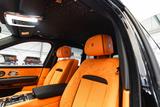 Rolls-Royce Cullinan Black Badge /Mandarin/4 Seats / MY 2026 - schwarze Rolls-Royce Cullinan