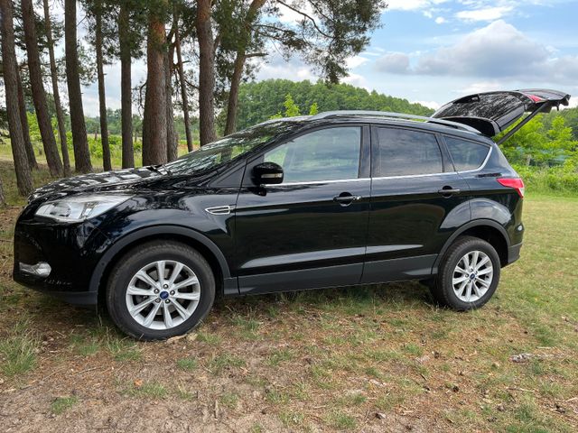 Ford Kuga 2,0 TDCi 4x4 Titanium AHK 110kW (150 PS)