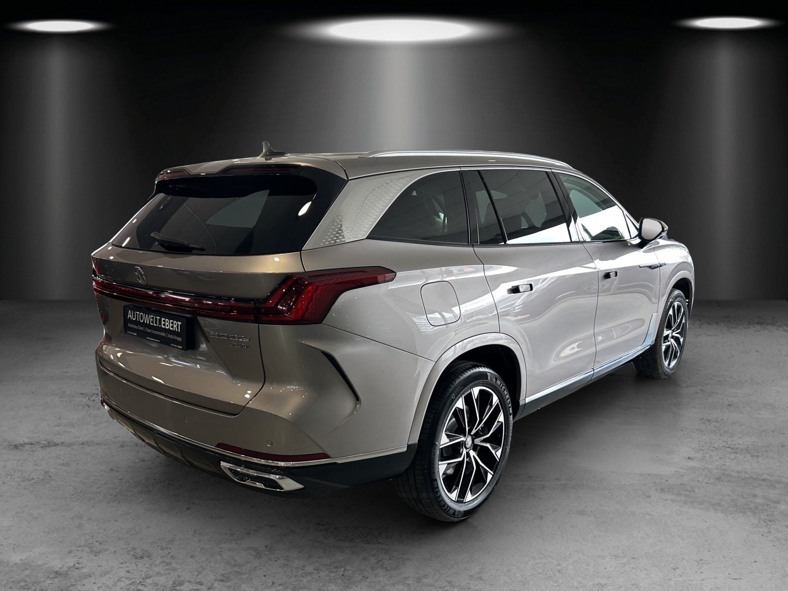 Fahrzeugabbildung MG MG S9 PHEV Luxury 7 Sitzer