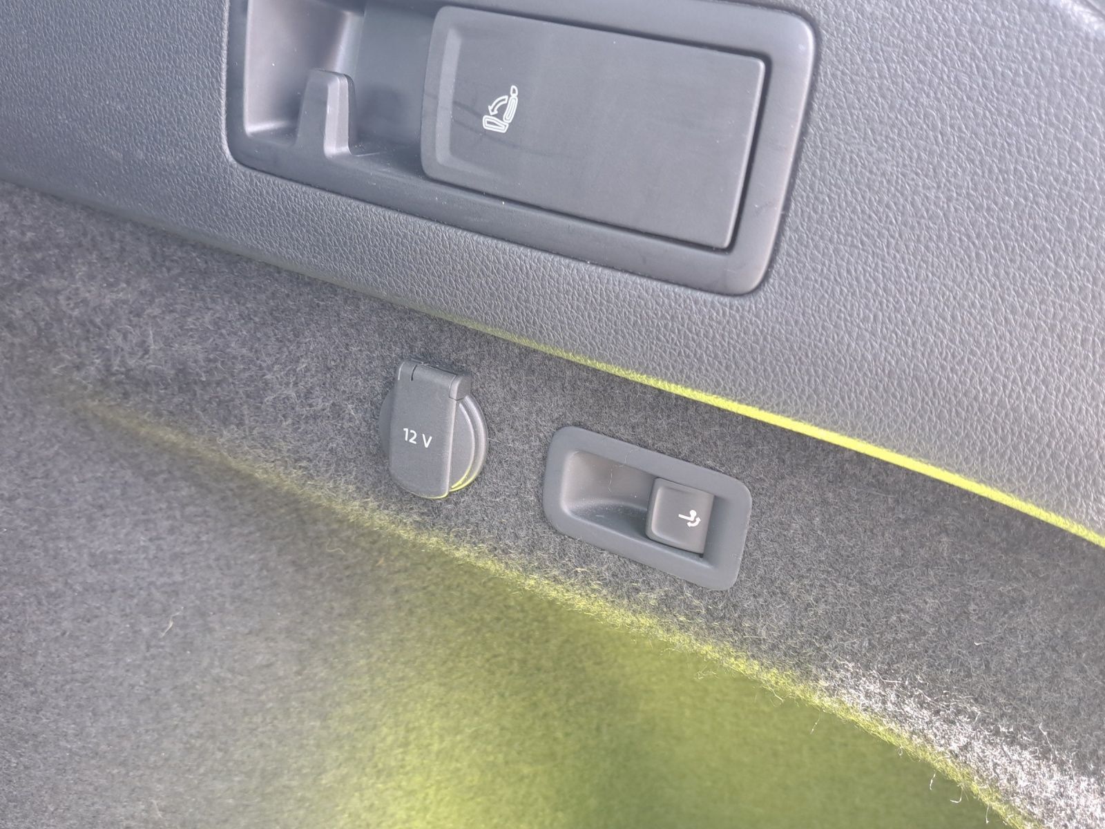 Volkswagen Passat Variant - Bild 24