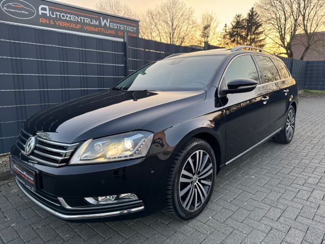 Volkswagen Passat Variant Highline, Pano,Navi,AHK, 2 Hand.