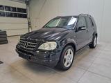Mercedes-Benz ML 55 AMG / SCHIEBEDACH / LEDER / AHK - Mercedes-Benz ML 55 AMG mit Benzin-Antrieb: Automatik