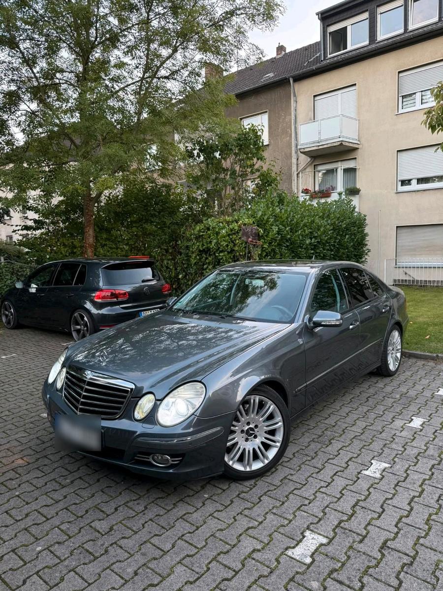 Mercedes-Benz E 320