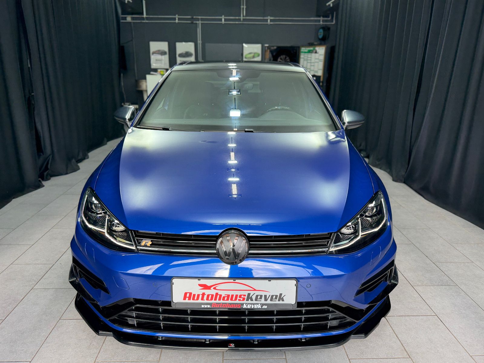Fahrzeugabbildung Volkswagen Golf VII R 4Motion |REMUS|PANO|LEDER