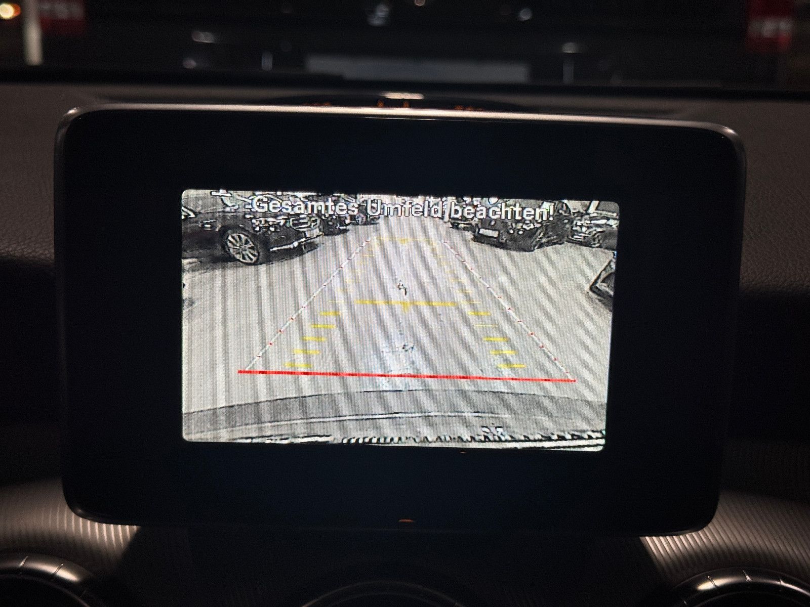 Fahrzeugabbildung Mercedes-Benz CLA 180 Coupe SPORTPAKET URBAN NIGHT NAVI KAMERA
