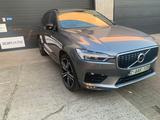 Volvo XC 60 B5 R Design mild hybrid plus dark+Pano+21" - Volvo XC60 mit Benzin-Antrieb: Teilleder