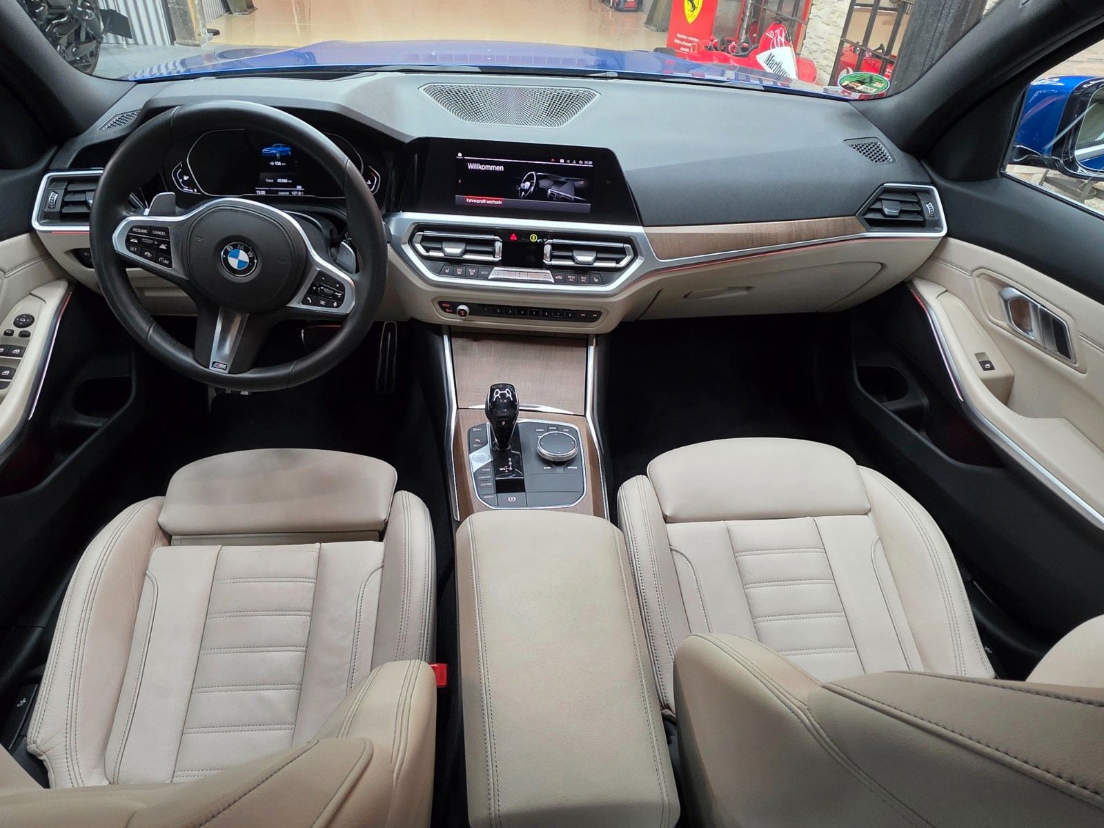BMW 320 i xDrive M Sport/Head-Up/Driving-Assistant foto 11