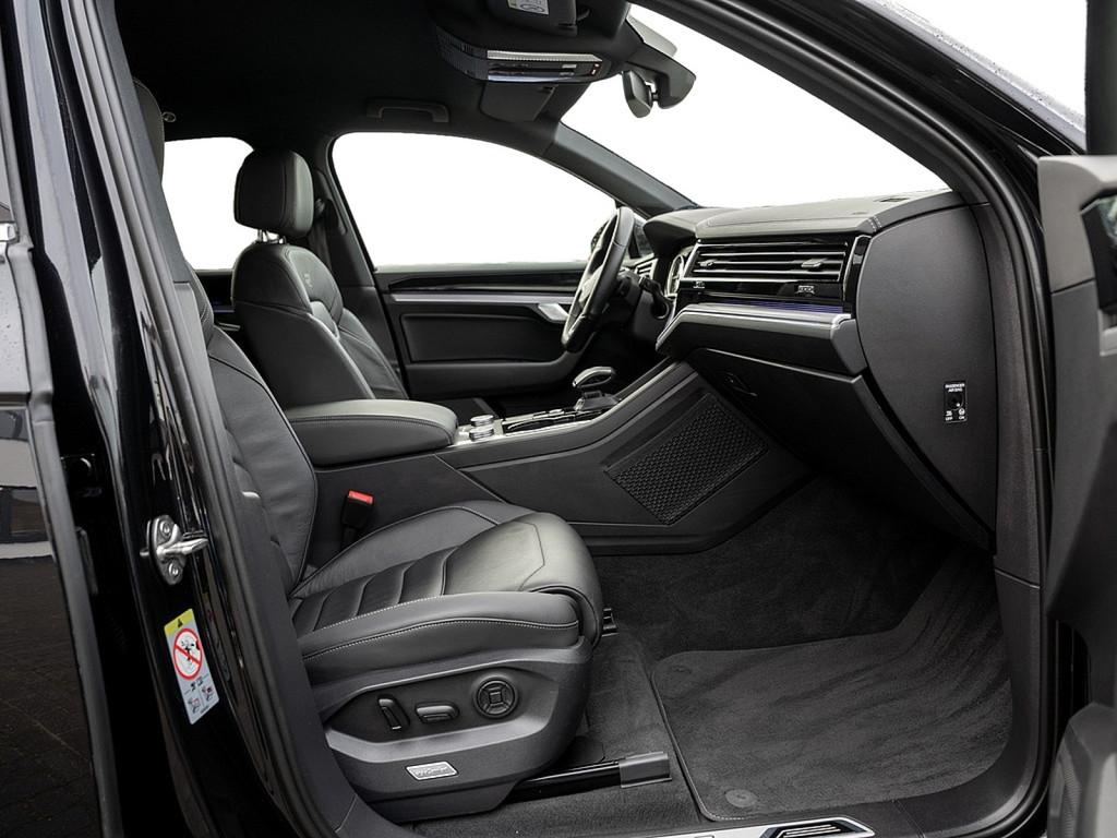 Volkswagen Touareg 3.0 TDI R-Line 4M AHK KAM LUFT GRA PDC