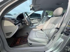 Fahrzeugabbildung Mercedes-Benz E 220 E 220 CDI Avantgarde Rentnerfahrzeug