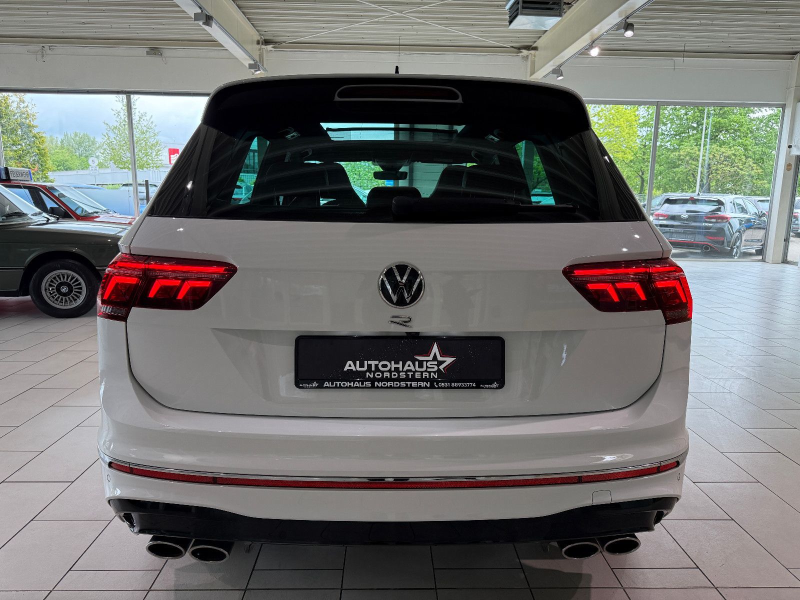 Volkswagen Tiguan R 4Motion IQ DSG LED PANO SHZ AHK foto 4