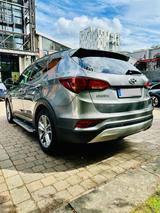 Hyundai SANTA FE Premium 4WD Autom,Leder,Pano,Sthz,Xenon - gebrauchte Hyundai SANTA FE aus dem Jahr 2016