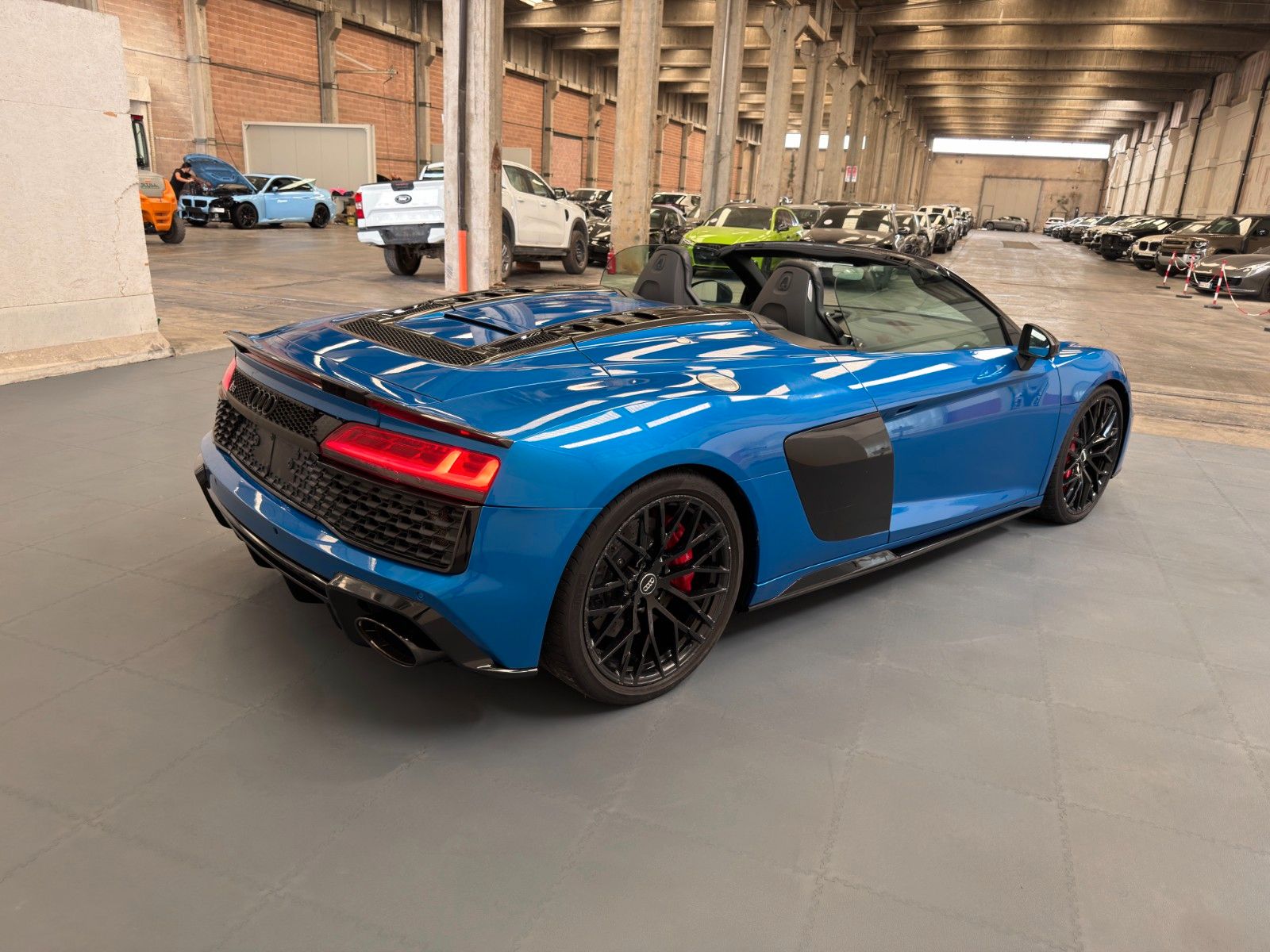 Audi R8 Spyder 5.2 FSI qu. perform. KERAMIK MAGNERIDE imagem 3