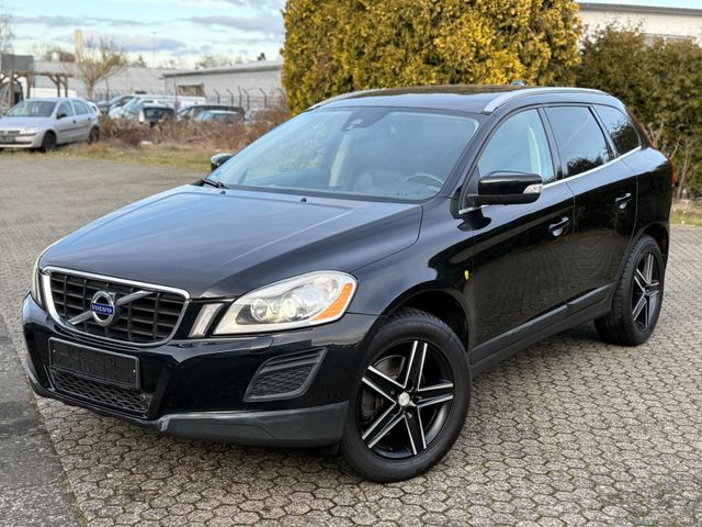 Volvo XC60 Summum*AUTOMATIK*LEDER*NAVI *XENON *8X ALUS