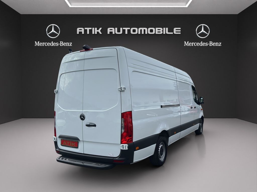 MERCEDES-BENZ Sprinter 2025