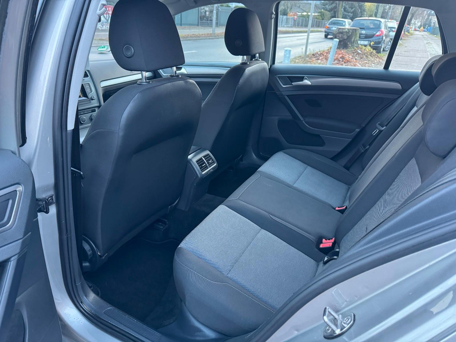 Volkswagen Golf VII 1.6 TDI Lim EU5*Klima*LED*TÜV NEU*