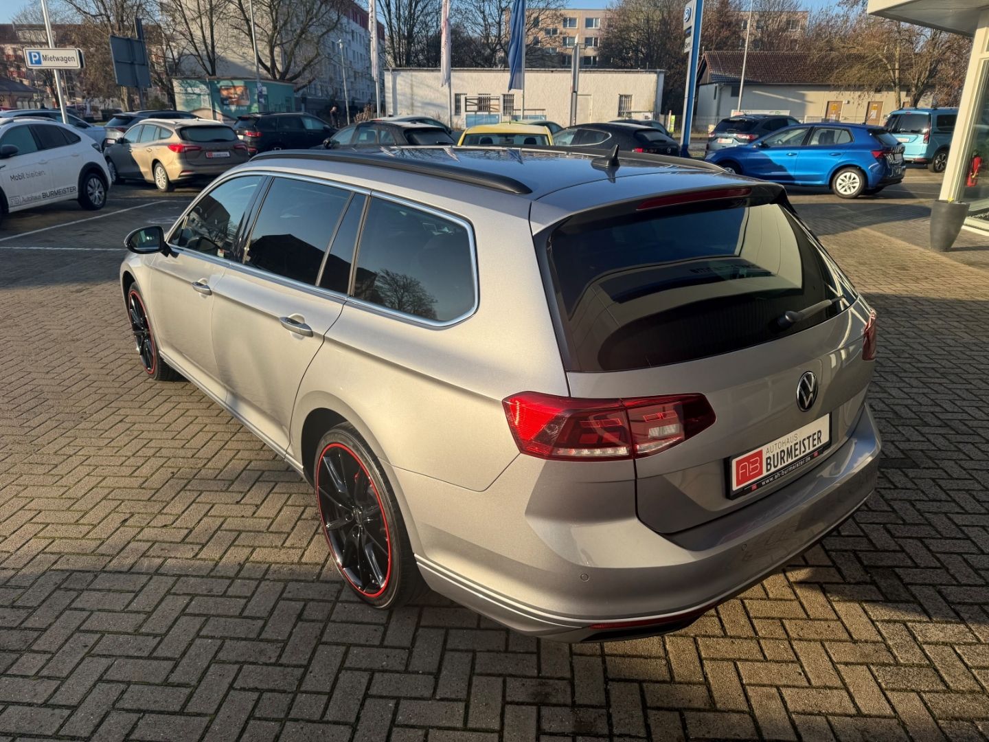 VW Passat Business AHK Navi LED ACC SHZ CarPlay And - Image 4