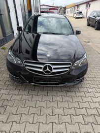 Mercedes E 220 - 5
