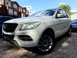 Mercedes-Benz ML 250CDI BlueTec 4Matic/NAVI/AHK/SHZ/KLIMA/EU6 - weiße Mercedes-Benz ML-Klasse