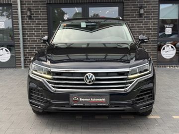 Volkswagen Touareg - 2