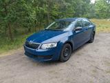 Skoda Octavia 1.2 TSI 63kW Active Active - Skoda Octavia mit Benzin-Antrieb: Limousine, 1.6