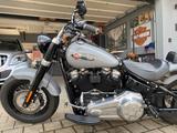 Harley-Davidson Softtail Slim, Kess Tech Klappe - Kess Tech Motorräder