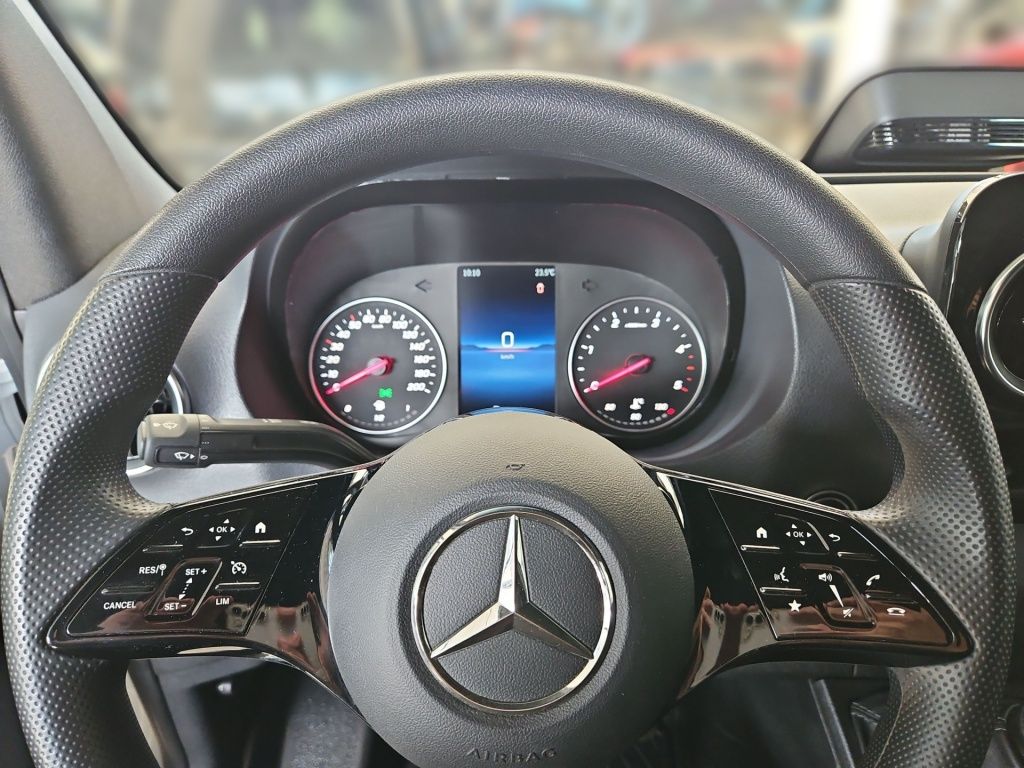 Fahrzeugabbildung Mercedes-Benz Sprinter 317 Kasten PRO L2H2 3,5tAHK STHZ Regale