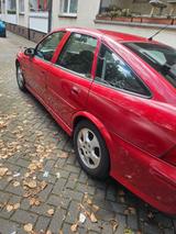 Opel Vectra 1.8 16V Edition 100 Edition 100 - gebrauchte Opel Vectra aus dem Jahr 1999