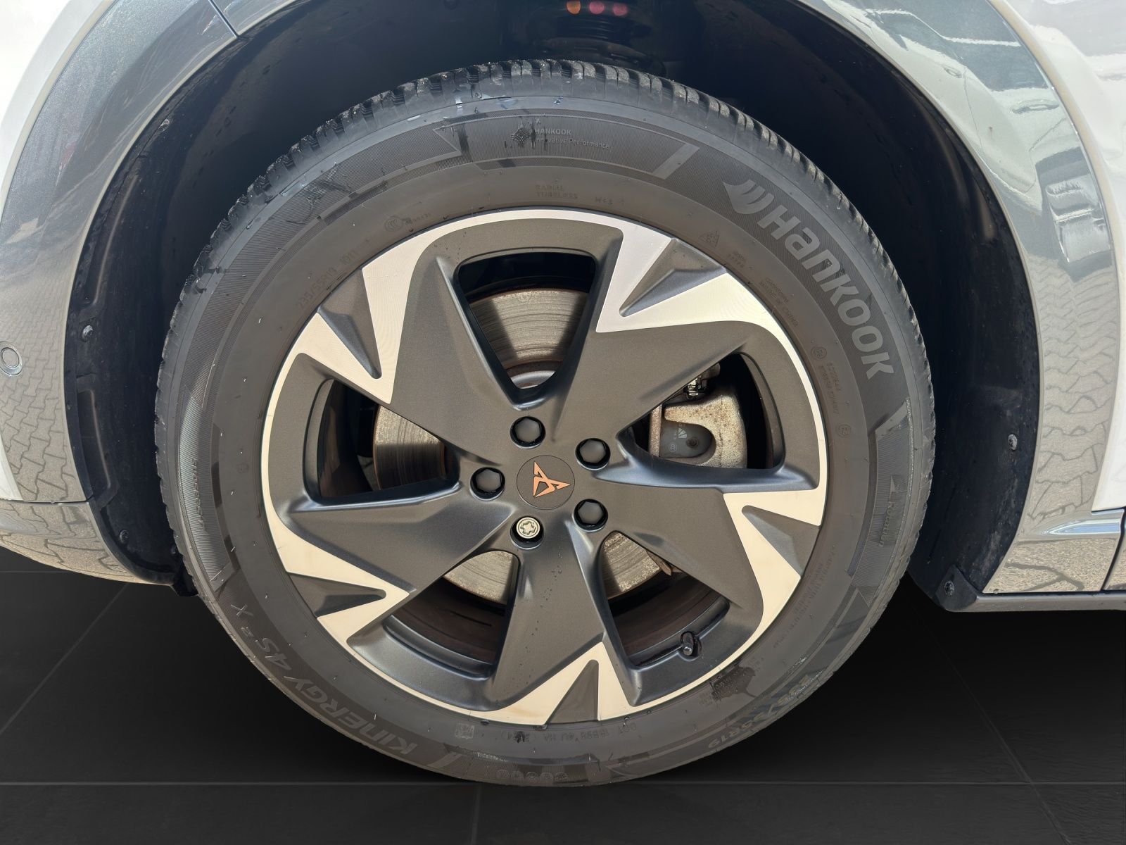 Cupra Tavascan - Bild 7